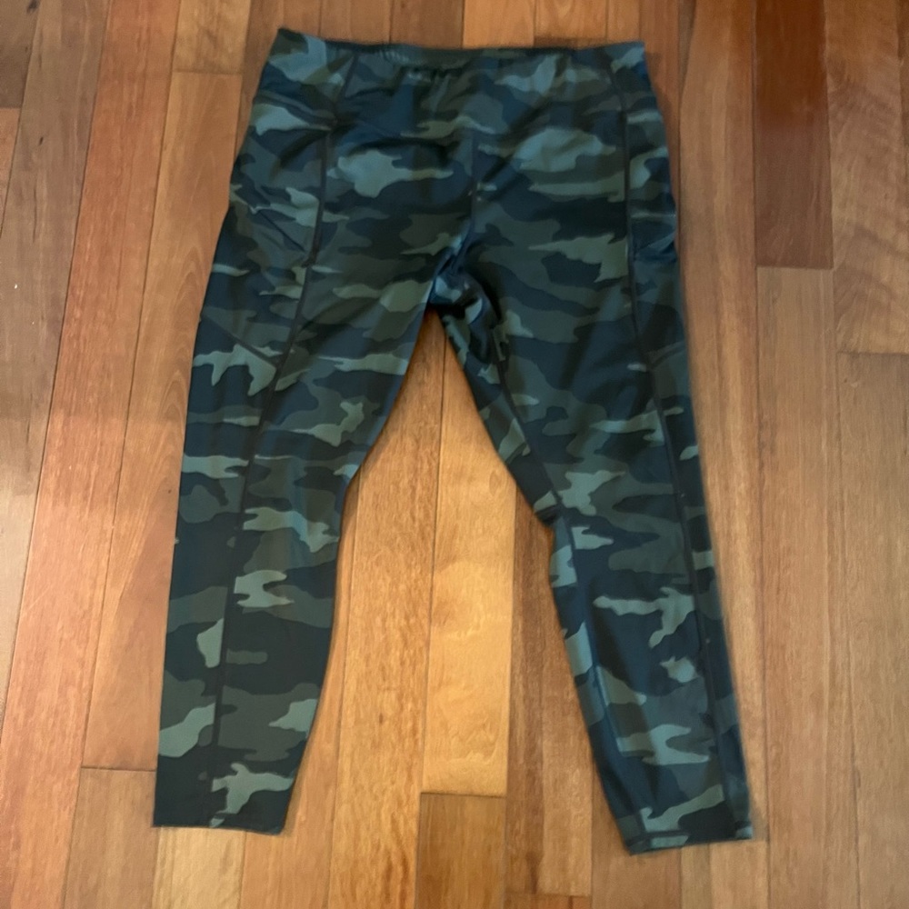 Athleta camo tights